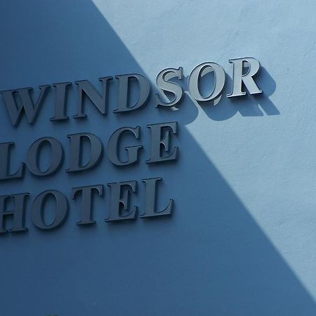Windsor Lodge Суонзи Екстериор снимка